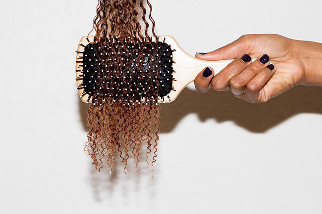 5 Products to Cleanse, Condition + Detangle Curly Hair Extensions